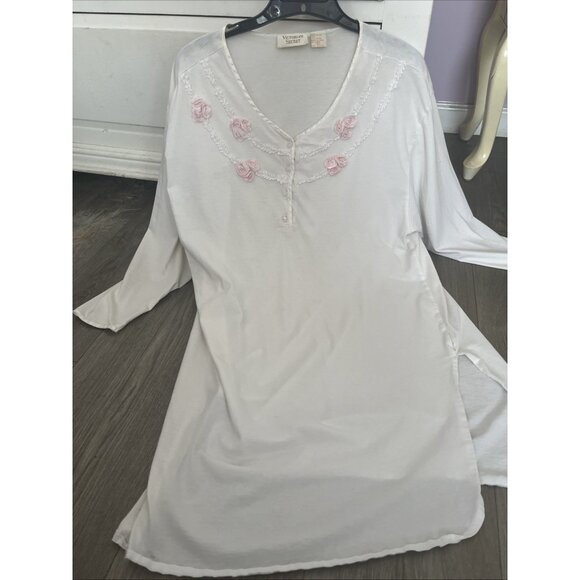 Vintage 90s Victorias Secret NightgownM/L White Pink Rose BudCottage Cotton